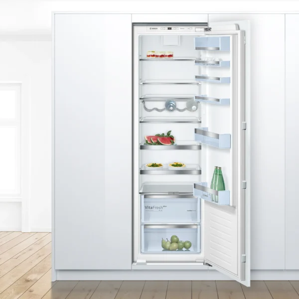 BOSCH Series 6 built-in fridge 177.2 x 55.8 cm, flat hinge KIR81AF30U